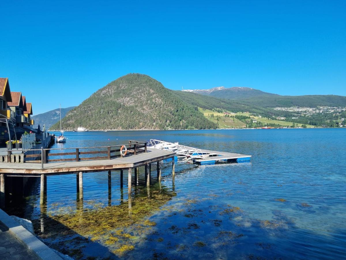 Nedre Amla Fjord Apartment Kaupanger Εξωτερικό φωτογραφία