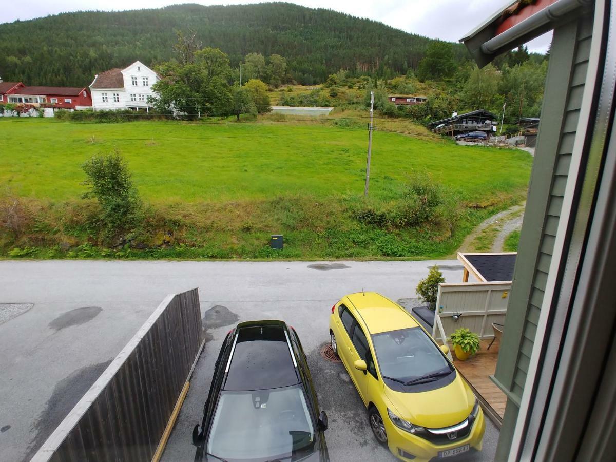 Nedre Amla Fjord Apartment Kaupanger Εξωτερικό φωτογραφία